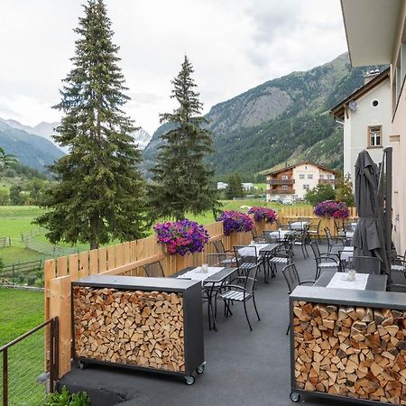 Hotel Crusch Alba Swiss Lodge זרנץ מראה חיצוני תמונה